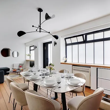 Cmg - Magnifique Triplex, Refait A Neuf Dans Une Rue Prisee De Paris-6P Paryż