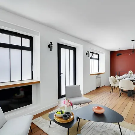 Cmg - Magnifique Triplex, Refait A Neuf Dans Une Rue Prisee De Paris-6P